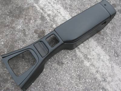 '99-'00 Mazda Miata Black Center Console, hinge is broken - Image 1