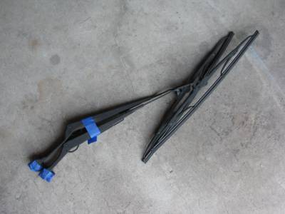 '99-'05 Mazda Miata Windshield Wiper Arms (pair) - Image 2
